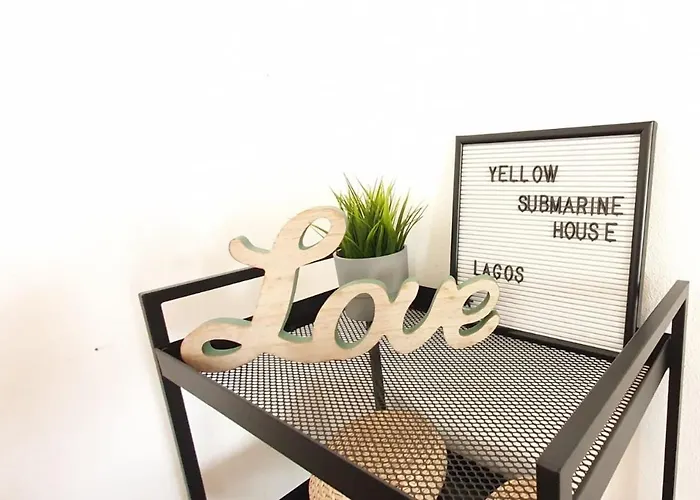Lovelystay - Yellow Submarine House