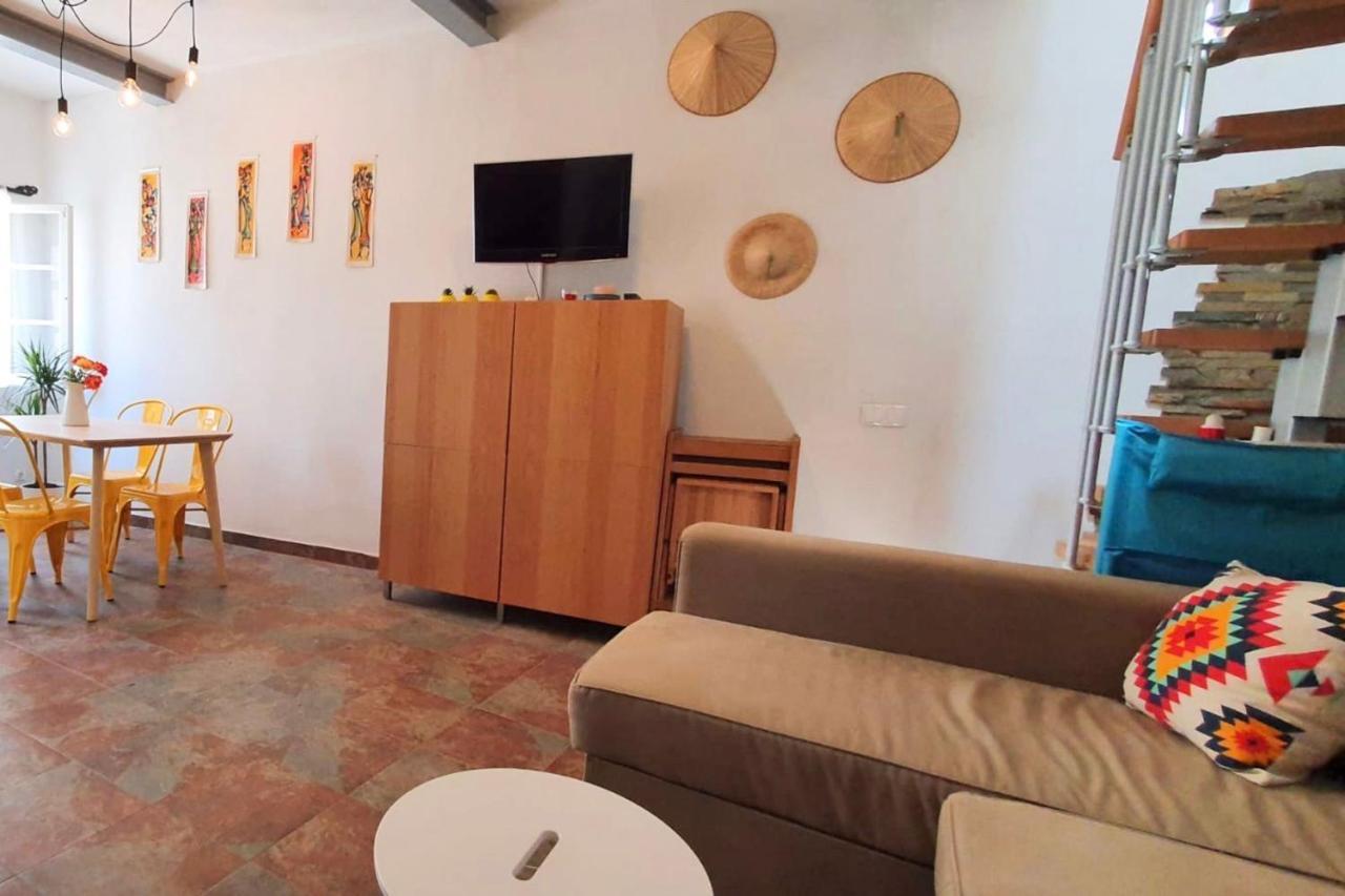 Lovelystay - Yellow Submarine House *